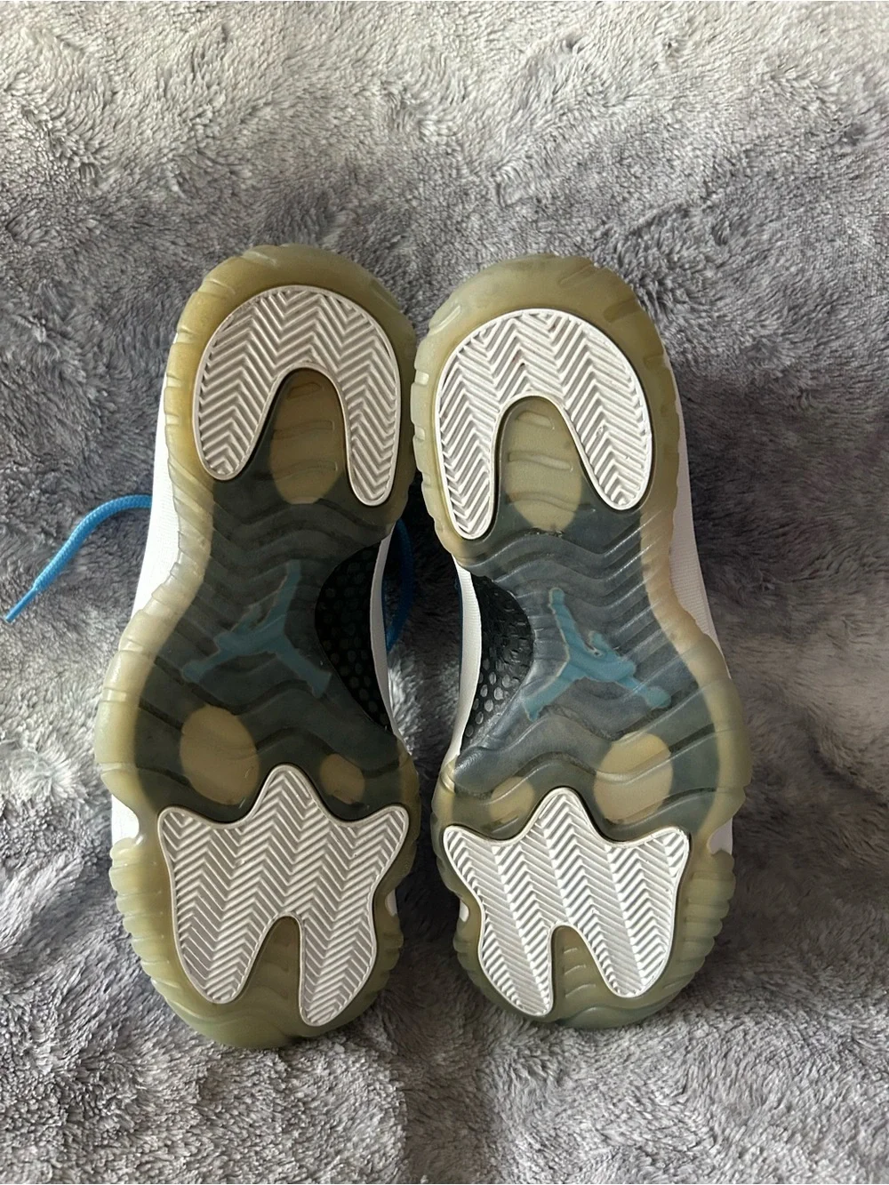 Nike air Jordan 11 retro Pantone size 10 Vnds